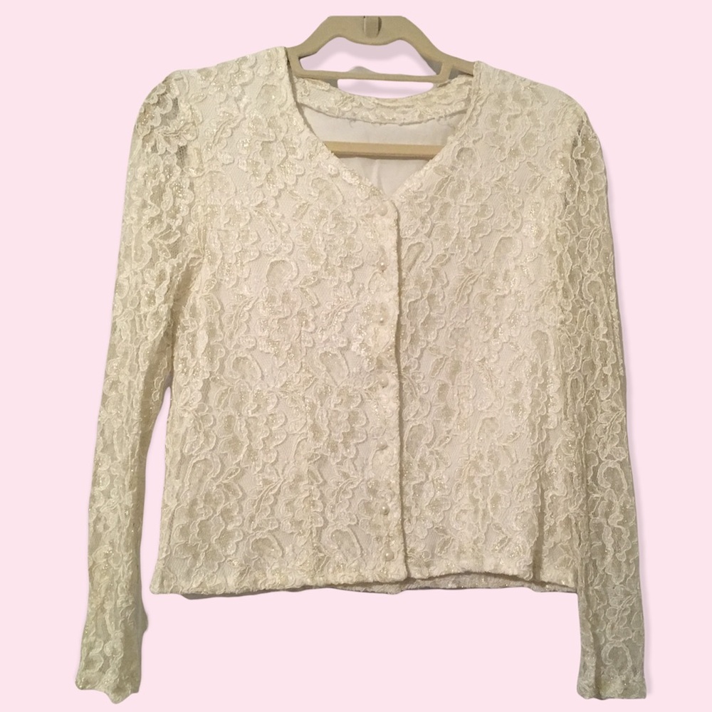 🧵 VINTAGE Lace Cardigan with subtle gold shine